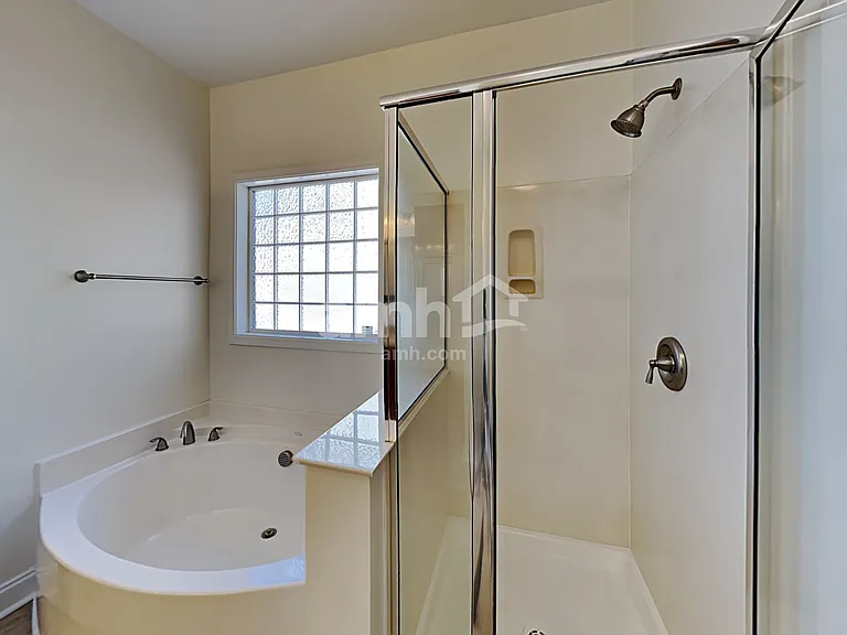 209 Boswell Ln — Photo 14