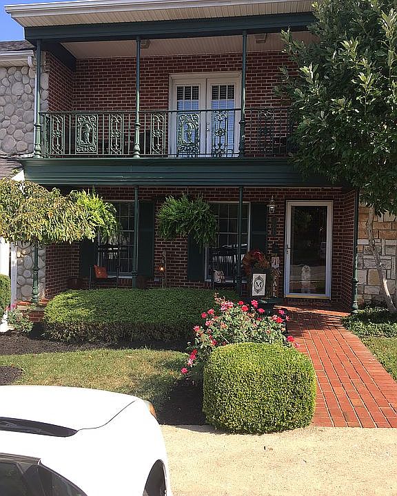 1st image of 2117 Buckingham Sq