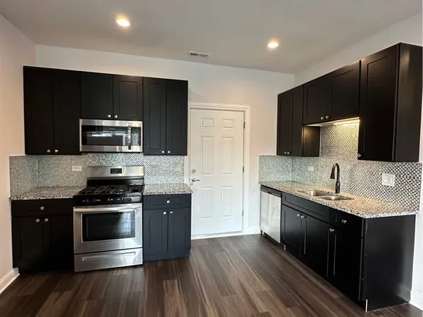 4403 N Keeler Ave #2, Chicago, IL 60630