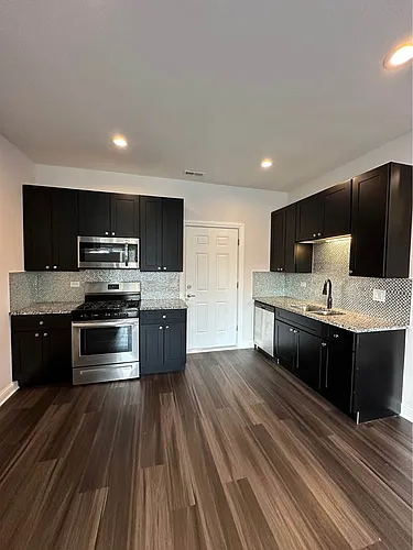 4403 N Keeler Ave #2 Photo 1