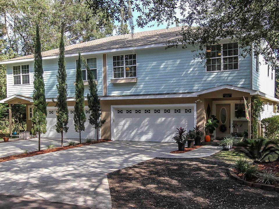 1st image of 1892 Oak Dr