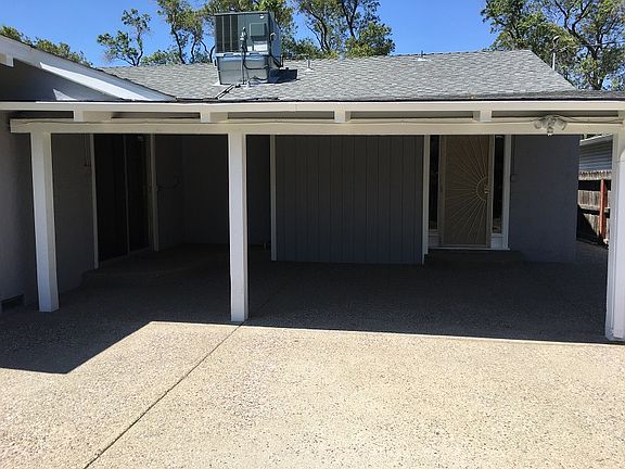 backyard covered patio area_05032018