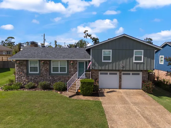 8 Walnut Valley Dr, Little Rock, AR 72211