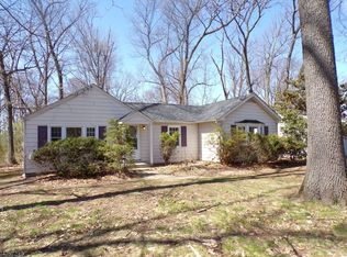 41 Potterstown Rd, Lebanon, NJ 08833