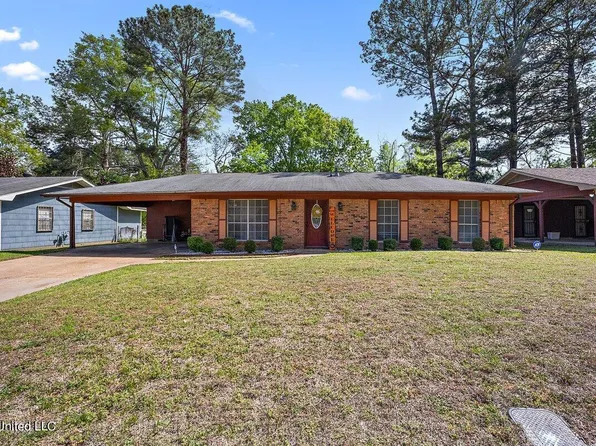 955 Watkins Pl, Jackson, MS 39206