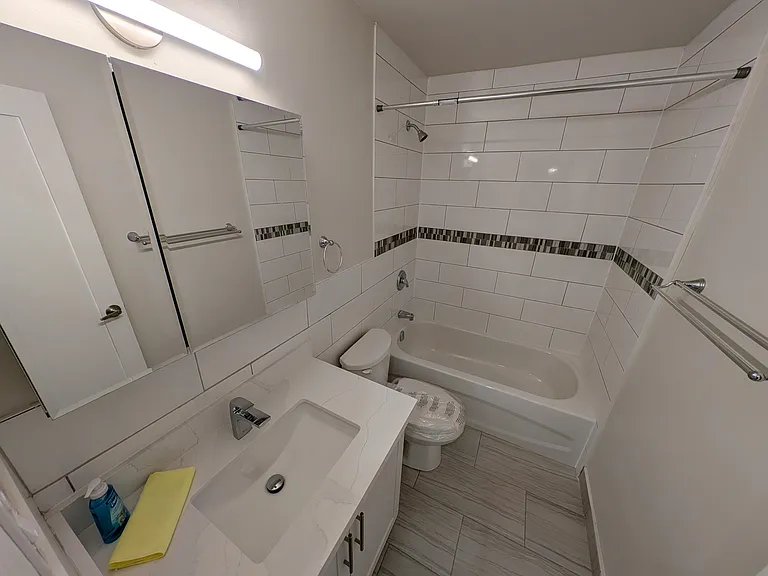 216 Essex Ave — Photo 9