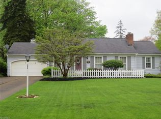 3967 Lakeshore Dr, Cortland, OH 44410
