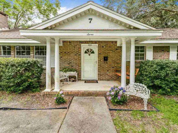 7 Highpoint Dr, Gulf Breeze, FL 32561