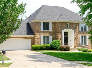 10311 Delmar Ln, Overland Park, KS 66207