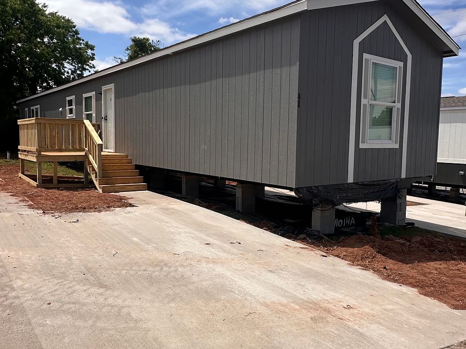 1st image of 3301 S Bryant Ave #26