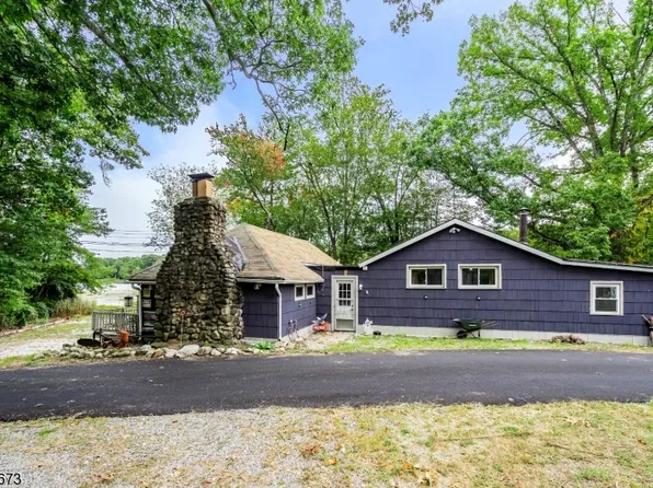 35 E Elro Dr, Jefferson Twp., NJ 07438