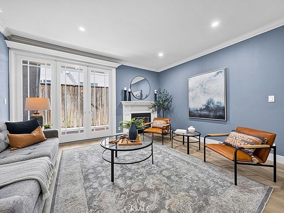 5th image of 450 San Vicente Blvd Unit 104