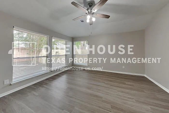 14515 Enola Dr — Photo 6