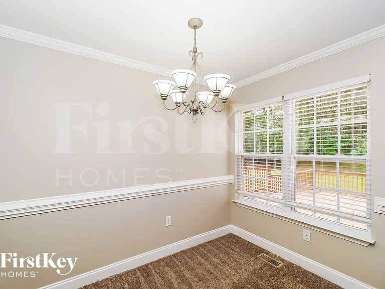 231 Christianna Ct NW — Photo 5