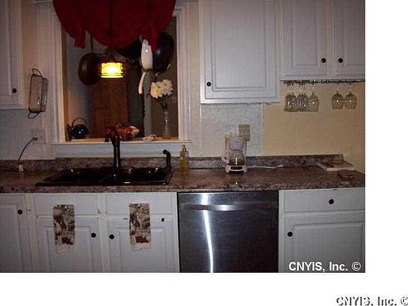 3rd image of 116 Kendall Dr W