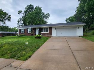 10633 Trask Dr, Saint Louis, MO 63136