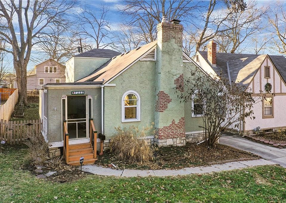 1st image of 7222 Walnut St