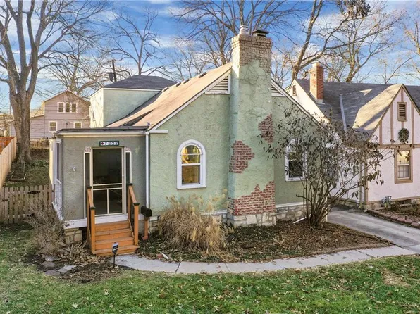 7222 Walnut St, Kansas City, MO 64114