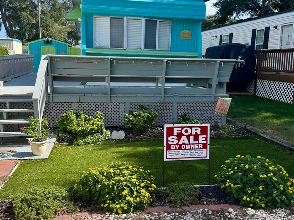 1444 Salter Path Rd #E20, Indian Beach, NC 28512