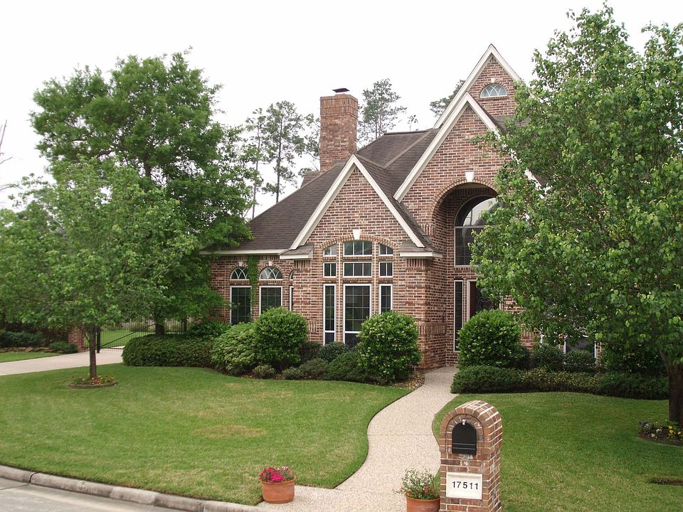 Double Lot with Gated entry to yard