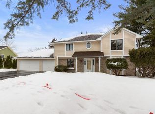 7982 Island Rd, Eden Prairie, MN 55347