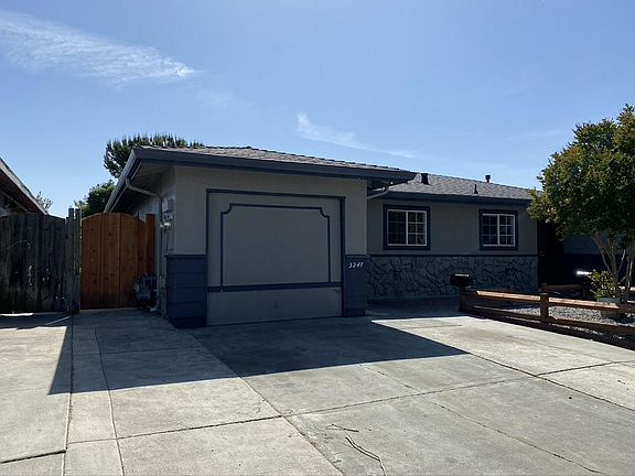 2nd image of 3247 Locke Dr