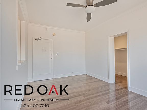 3rd image of 238 1/4 S Mariposa Ave #306