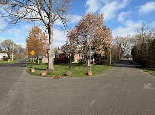 132 Fair Oaks Ave, Horsham, PA 19044
