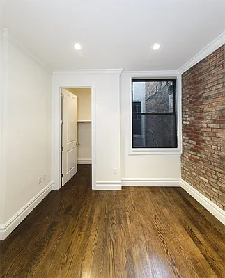 Rented by Avenues Real Estate | media 15