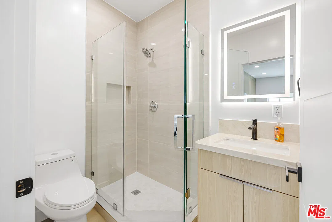 Studio, 1.0 bath, $2,195 — Photo 4
