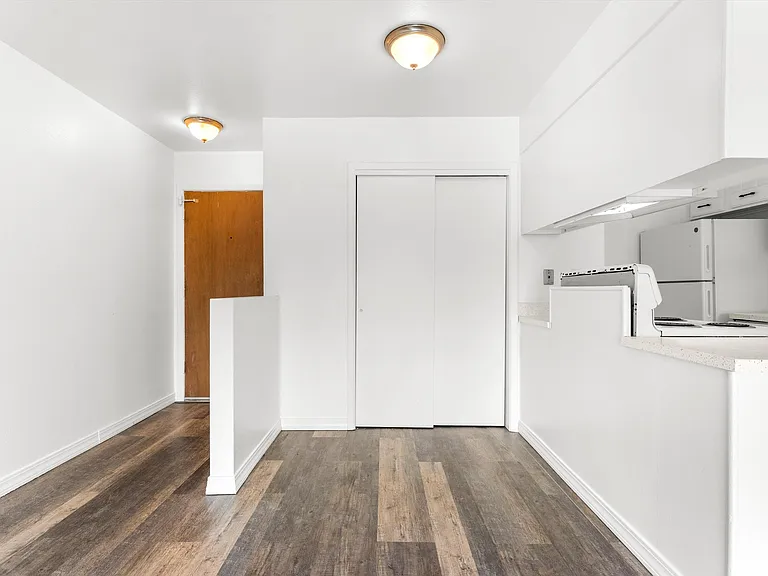 700 Mohawk Dr — Photo 9