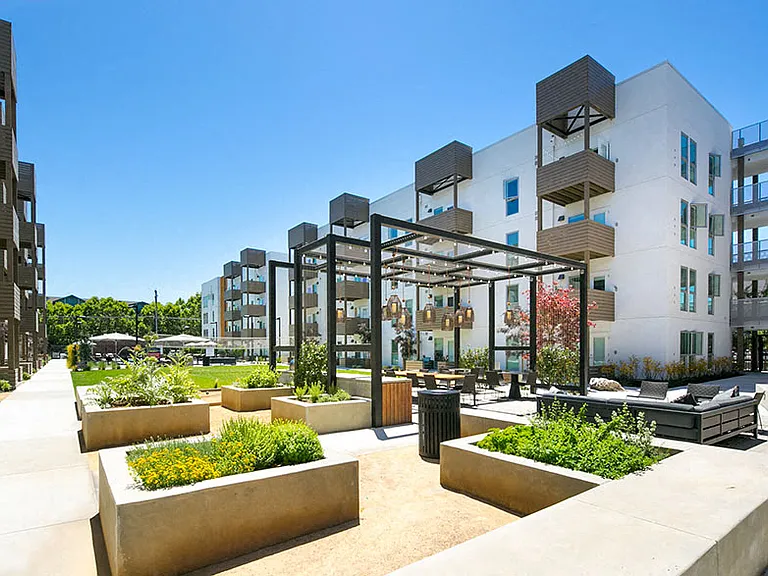 Foundry Commons — Photo 15