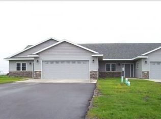 2874 9th Ave SE, Willmar, MN 56201