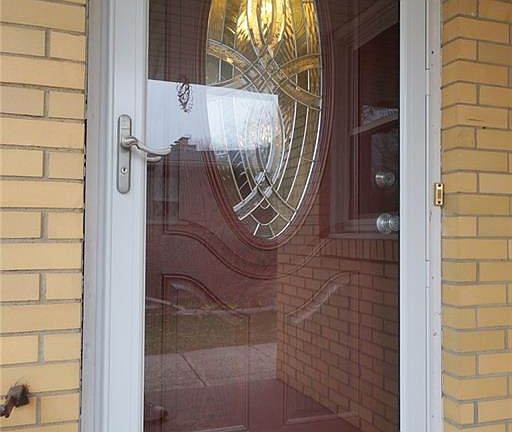 2nd image of 398 Roncroff Dr