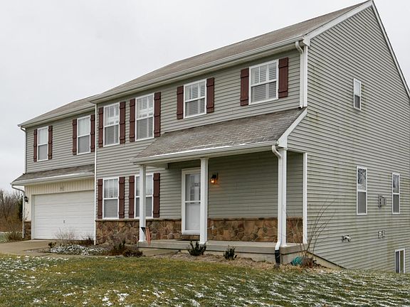 2nd image of 352 Laurel Wood St