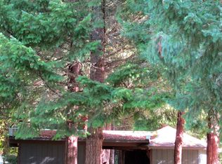 1895 Starveout Creek Rd, Azalea, OR 97410