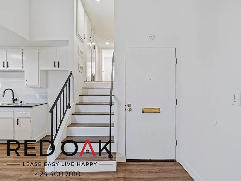 1214 W Gardena Blvd #6 — Photo 7