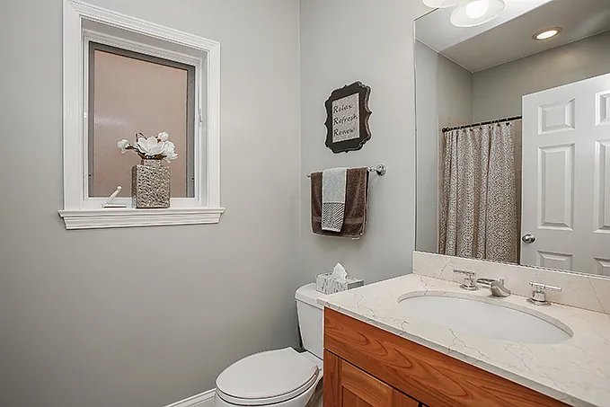 3836 N Janssen Ave #2 — Photo 13