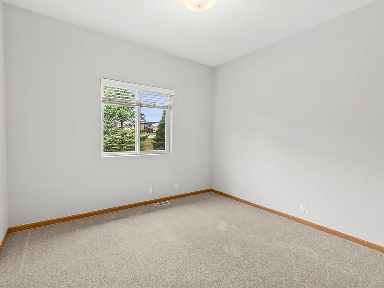 3814 N 173rd Ave — Photo 17