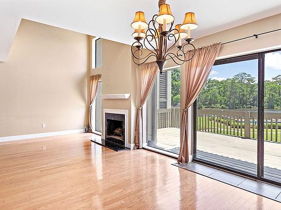4th image of 404 Tchefuncte Oaks Dr #404