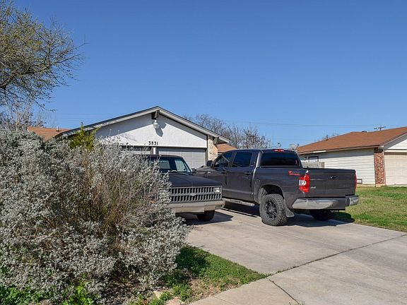 2nd image of 3831 Pipers Meadow St