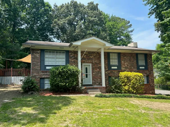 199 Laurelwood Cir, Rossville, GA 30741