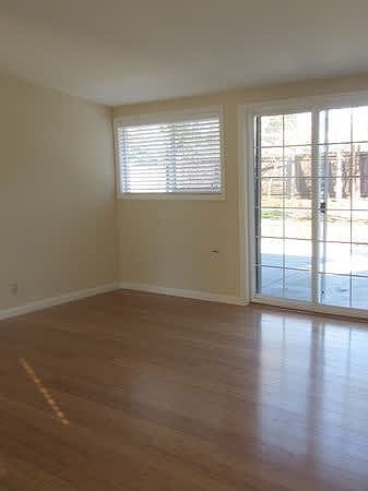 1st image of 428 Diana Dr