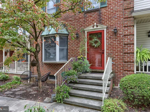 2045 Raleigh Rd, Hummelstown, PA 17036