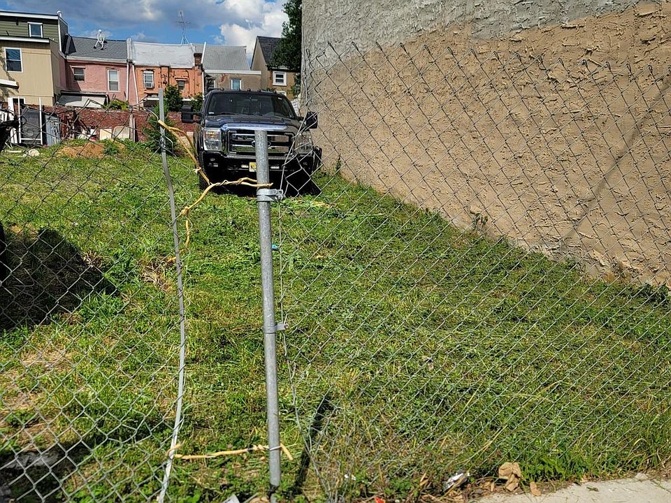 1st image of 1821 Orthodox St