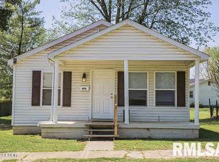 606 N Vicksburg St, Marion, IL 62959