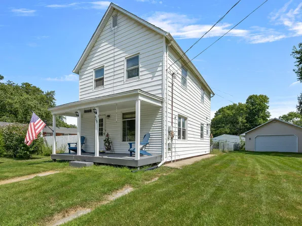 409 S 15th St, Chesterton, IN 46304