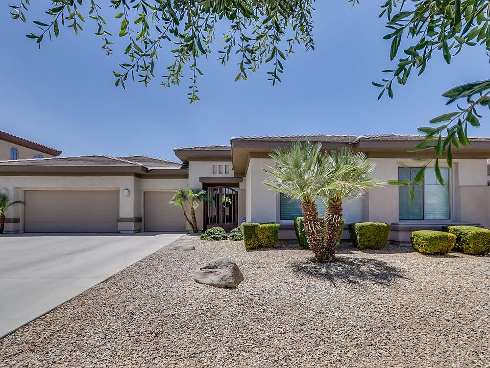 1st image of 733 W Azure Ln