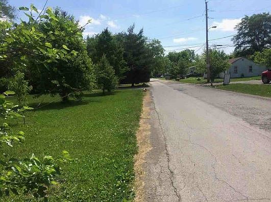 2nd image of 2446 S Rybolt Ave