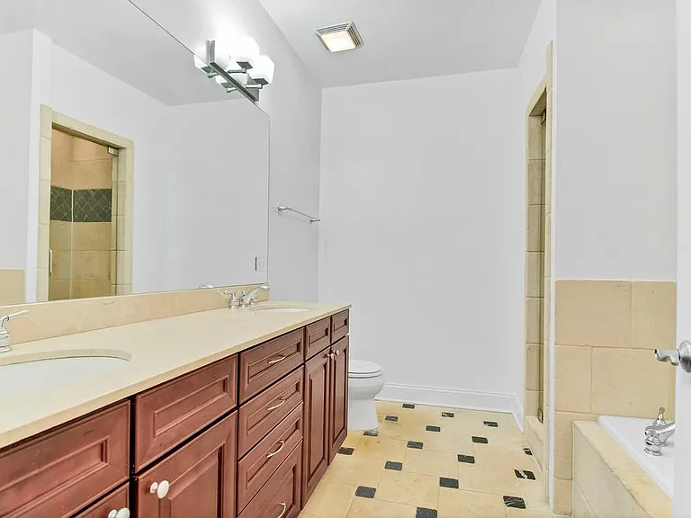 3355 N Clark St #2S — Photo 12